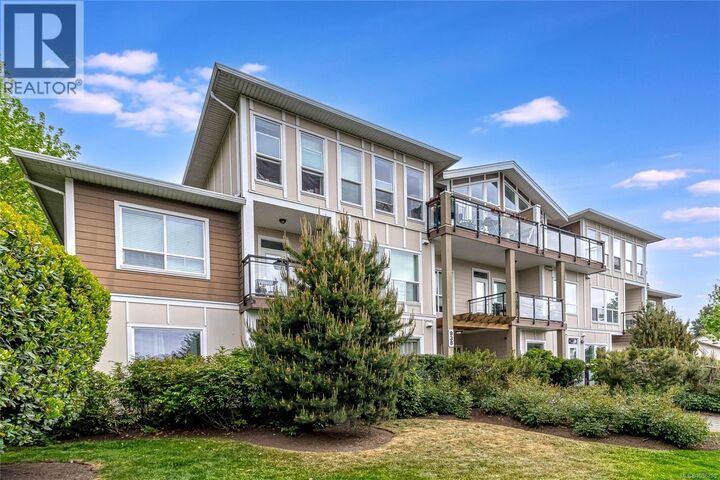 Property Photo:  938 Dunford Avenue 309  BC V9B 2S3 