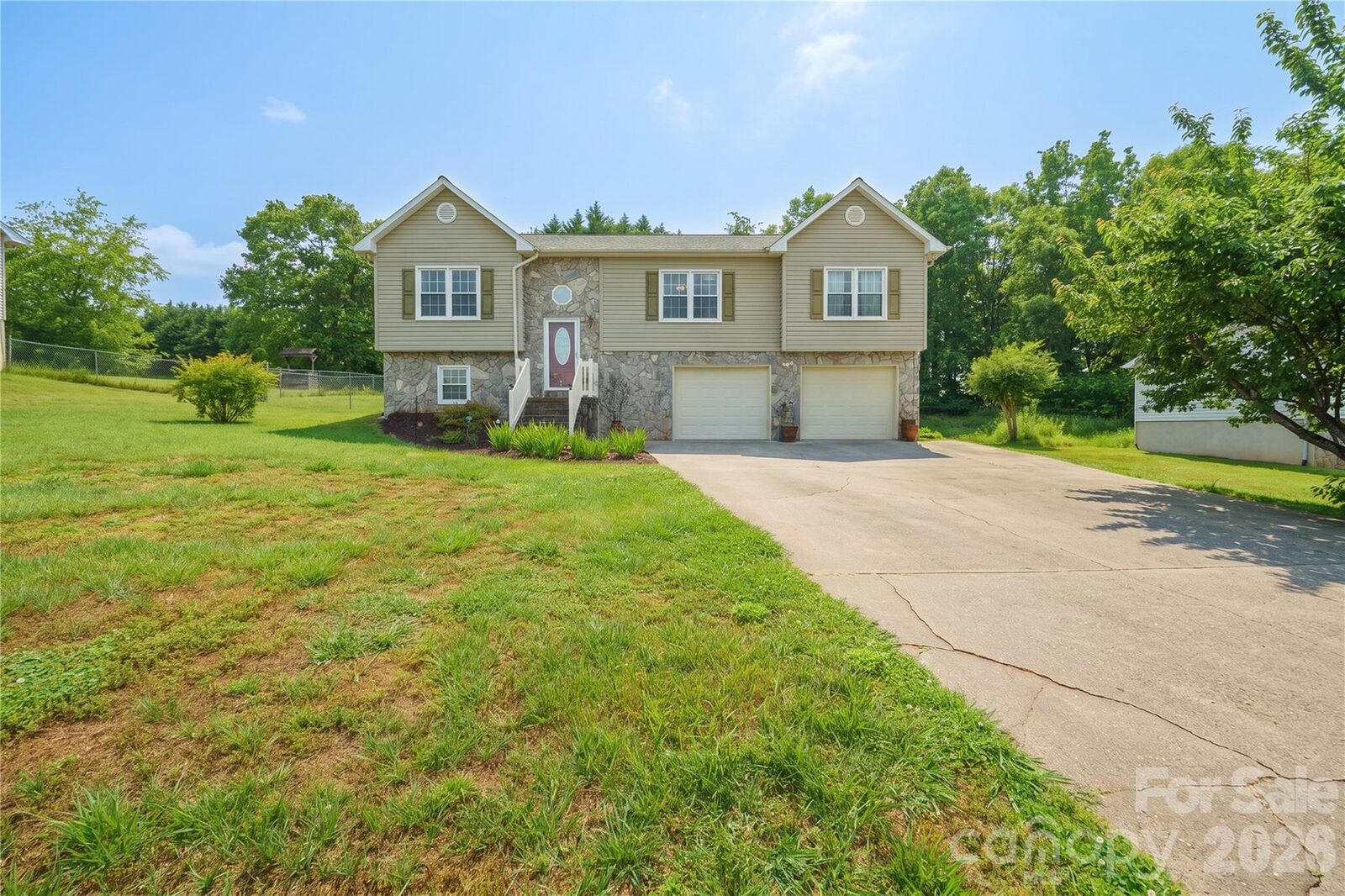 Property Photo: 3868 W Nc 10 Highway NC 28658