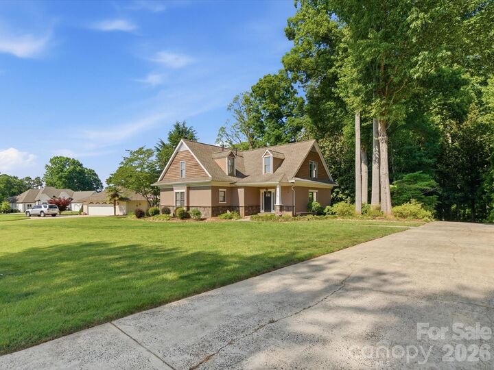 Property Photo:  911 Weymouth Drive  NC 28056 