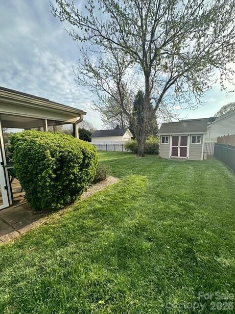 Property Photo:  140 Gabriel Drive  NC 28115 
