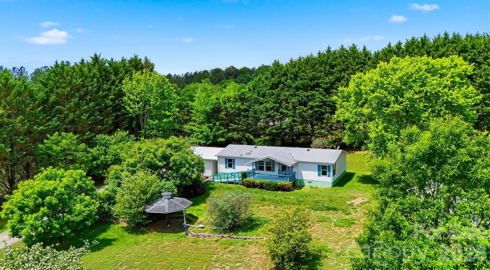 Property Photo:  1488 Watermill Road  NC 28655 