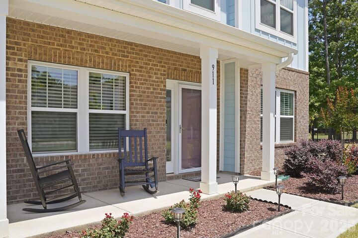 Property Photo:  911 Cypress Point Lane  NC 28112 