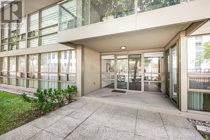 Property Photo:  18 Lower Village Gate 108  ON M5P 3M1 