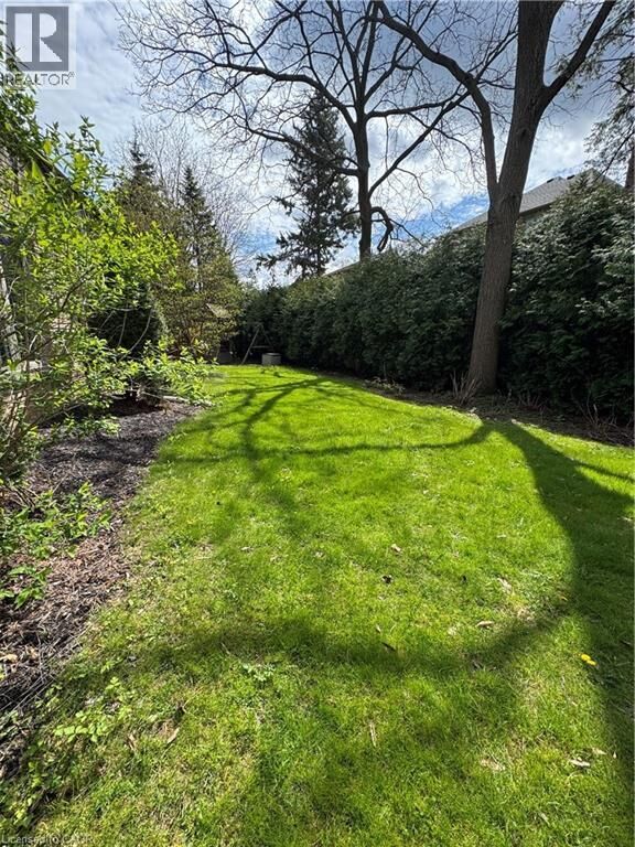 Property Photo:  15 Shepherd Green  ON L9G 4R9 