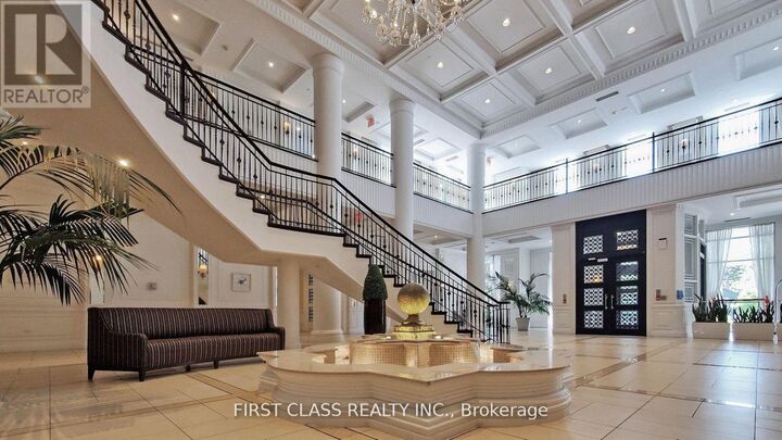 Property Photo:  25 Greenview Avenue 1718  ON M2M 1R2 