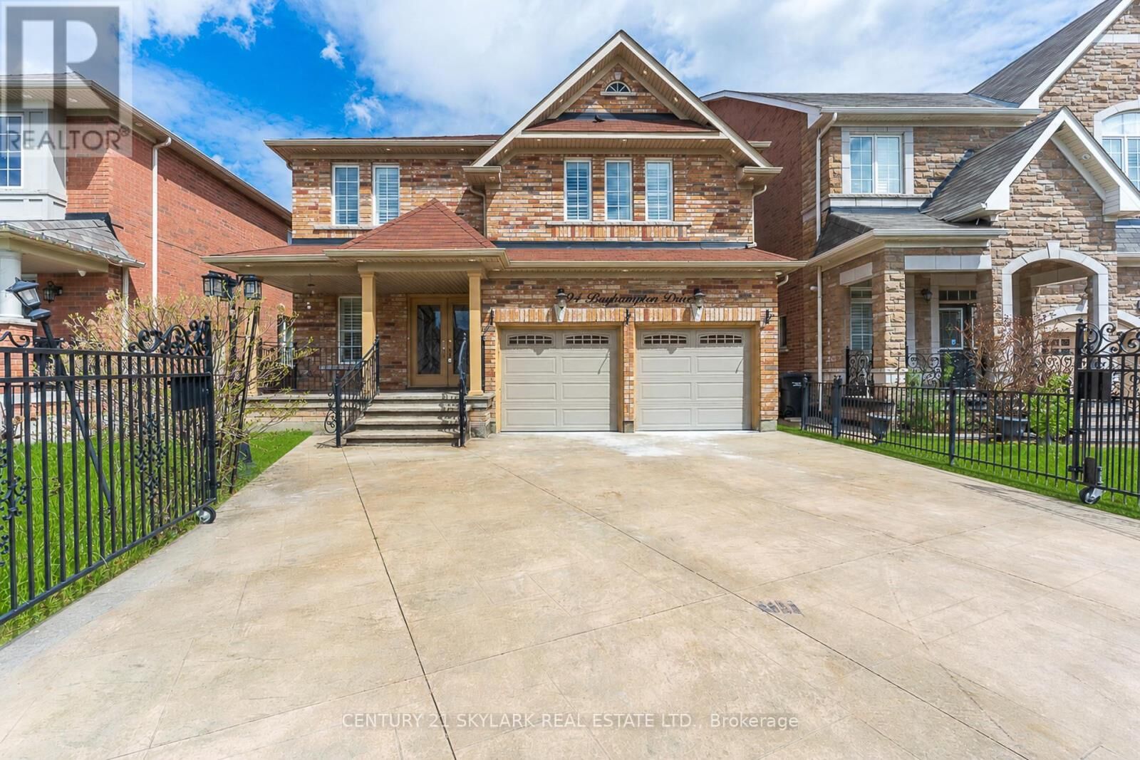 Property Photo:  94 Bayhampton Drive  ON L6P 3A9 