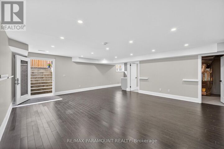 Property Photo:  38 York Road  ON M9R 3E4 