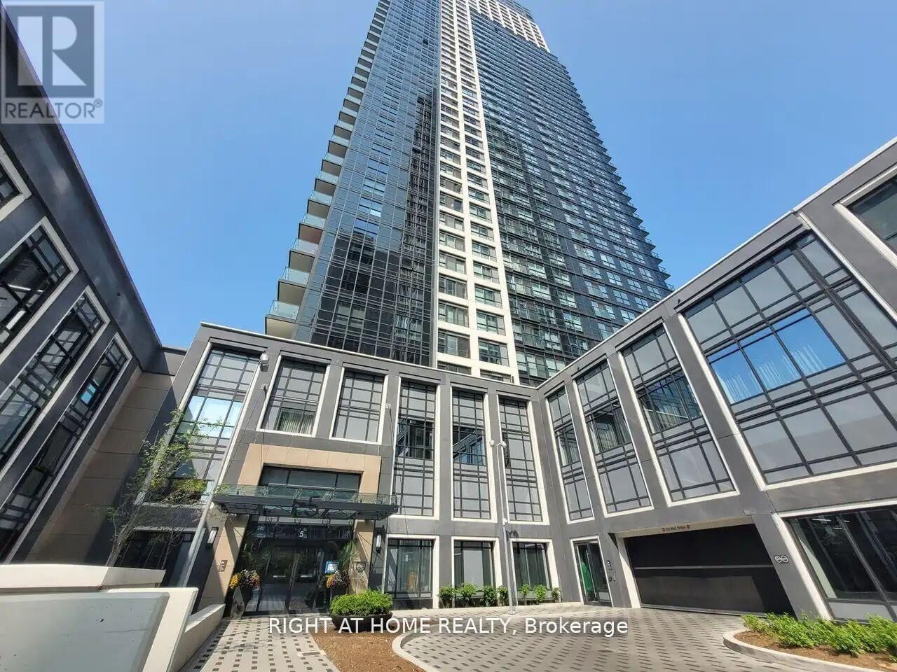 Property Photo:  5 Mabelle Avenue 1534  ON M9A 0C8 