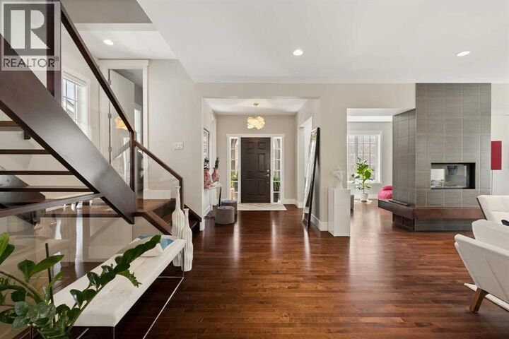 Property Photo:  51 Hong Kong Road Southwest  AB T3E 7A7 
