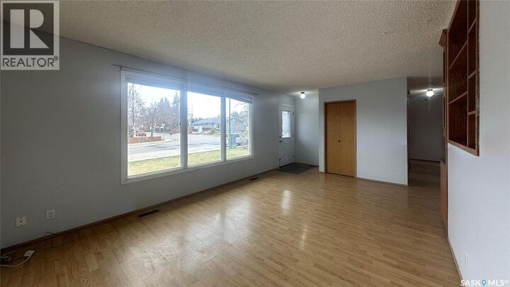 Property Photo:  3918 Centennial Drive  SK S7L 5L1 
