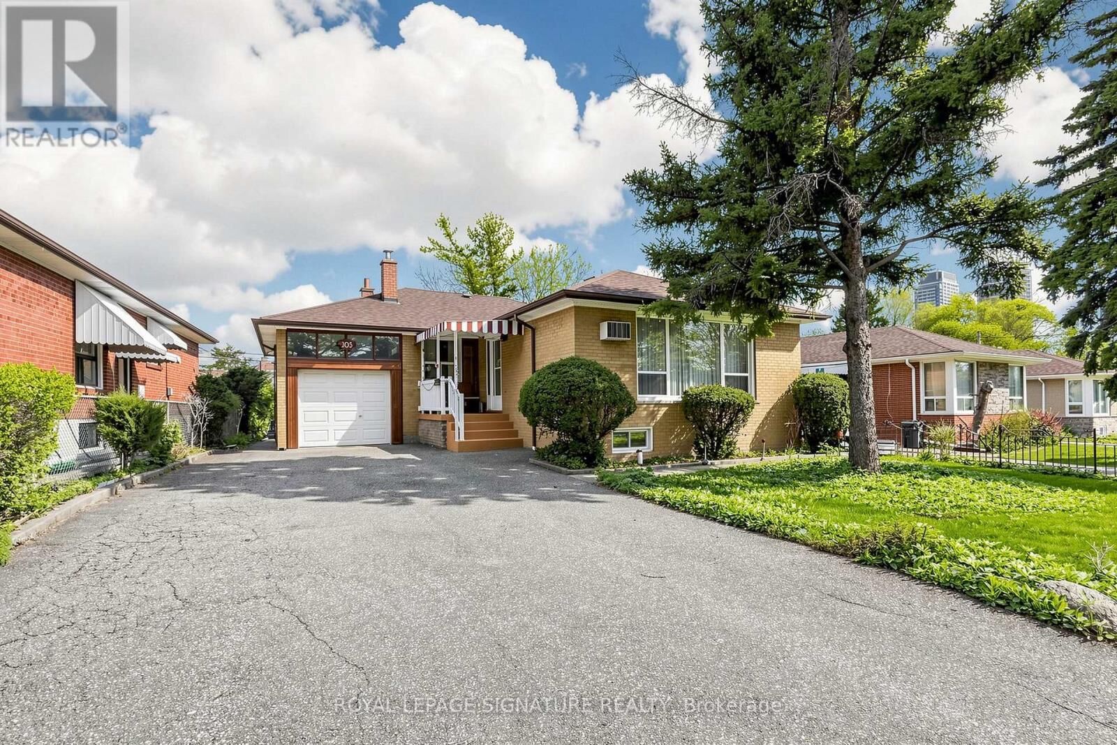 Property Photo:  103 Cummer Avenue Lower  ON M2M 2E6 