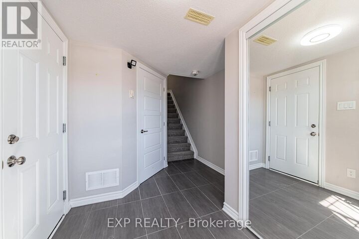 Property Photo:  523 Ensatina Crescent  ON K2J 6H4 