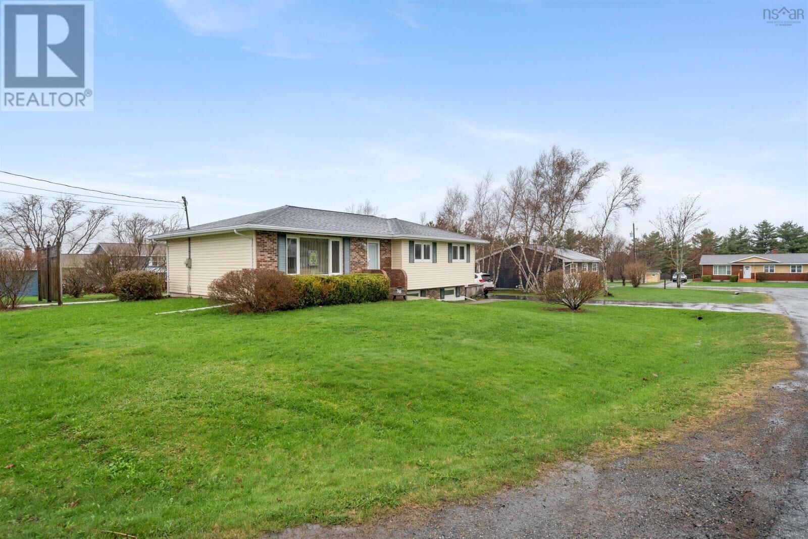 Property Photo:  38 Oakridge Terrace  NS B0K 1H0 