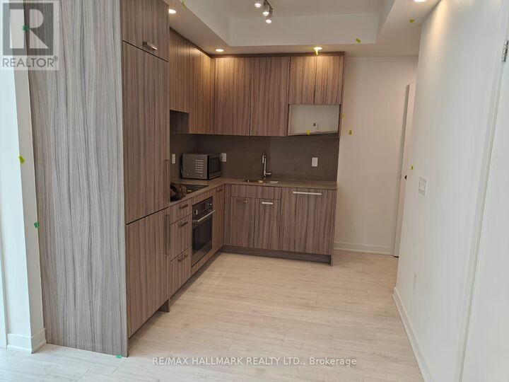 Property Photo:  69 Curlew Drive 140  ON M3A 0B3 