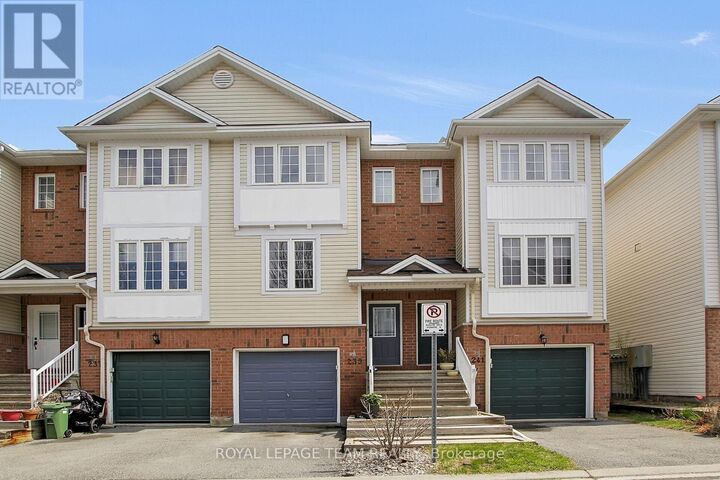 Property Photo:  239 Gershwin Private  ON K2H 1G6 