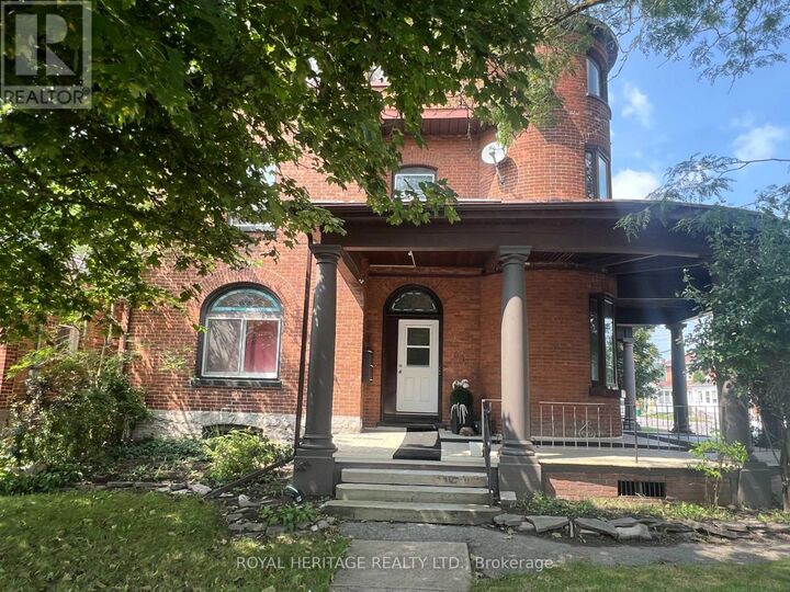 Property Photo:  80 Bridge Street West 4  ON K8P 1J5 