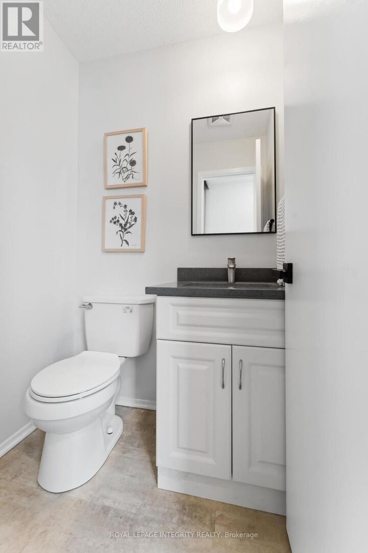 Property Photo:  1585 Heron Road 19  ON K1V 9V1 