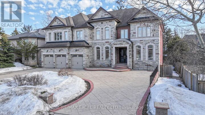 Property Photo:  19 Addison Street  ON L4C 9N1 