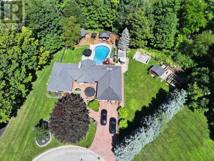 Property Photo:  2314 Lime Kiln Drive  ON N6K 4P6 