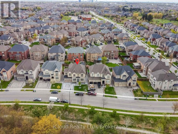Property Photo:  41 Elbern Markell Drive  ON L6X 2X6 