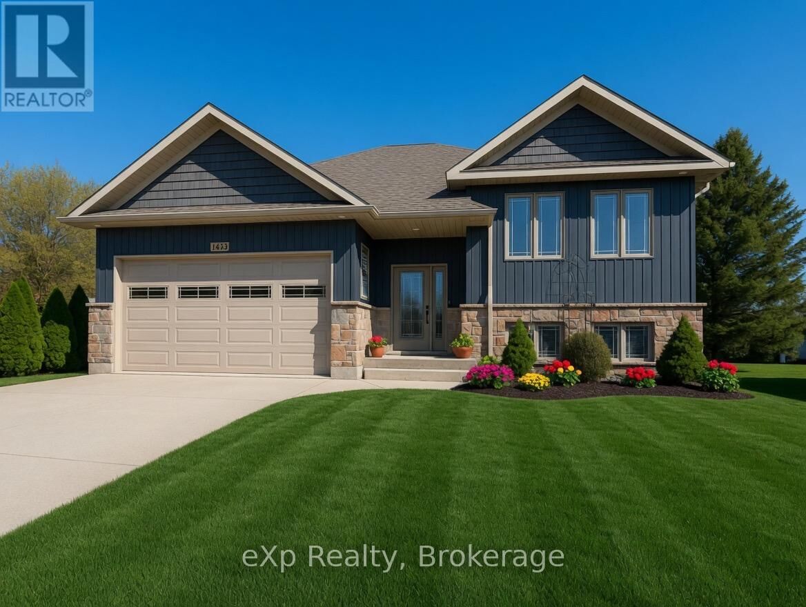 Property Photo:  133 William Street  ON N0G 2M0 