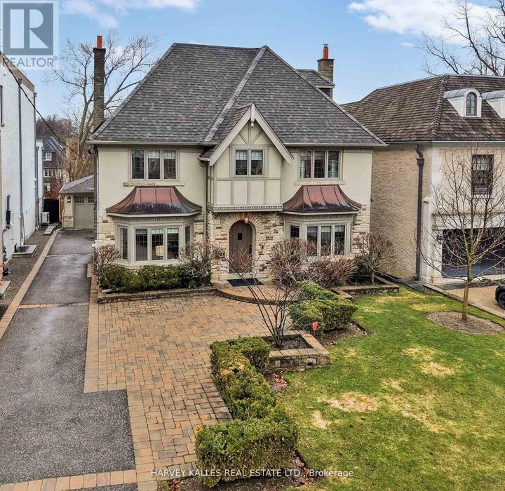 Property Photo:  12 Killarney Road  ON M5P 1L8 