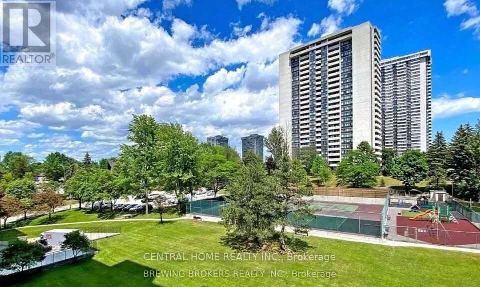 Property Photo:  260 Seneca Hill Drive 614  ON M2J 4S6 