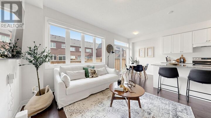 Property Photo:  63 Landolfi Way  ON L3Z 4L7 
