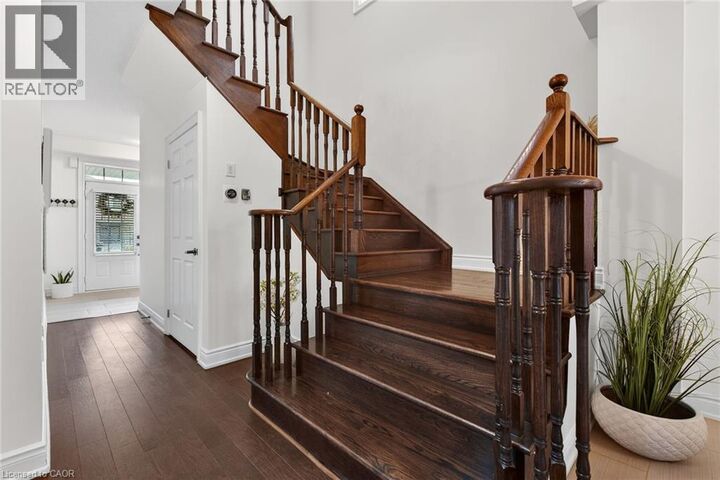 Property Photo:  43 Cromarty Avenue  ON N3W 0B6 