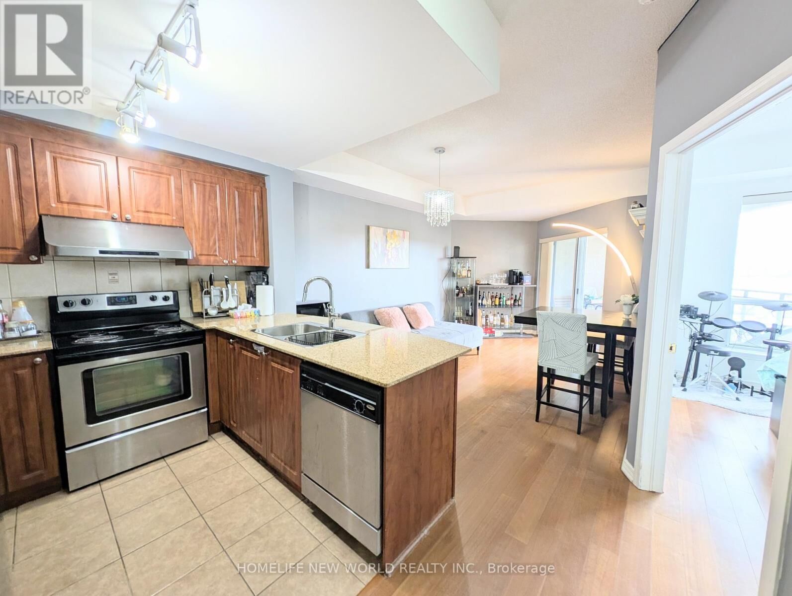 Photo de la propriété:  8 Maison Parc Court 601  ON L4J 9K5 