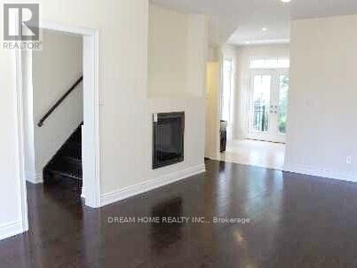 Property Photo:  13 Slingsby Lane  ON M2N 0H7 