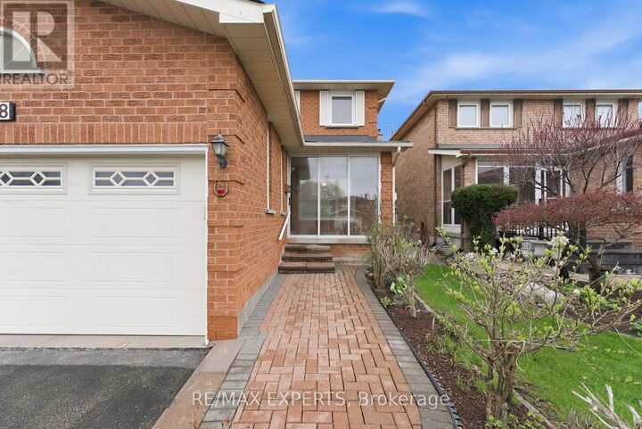 Property Photo:  128 Kaiser Drive  ON L4L 3V4 