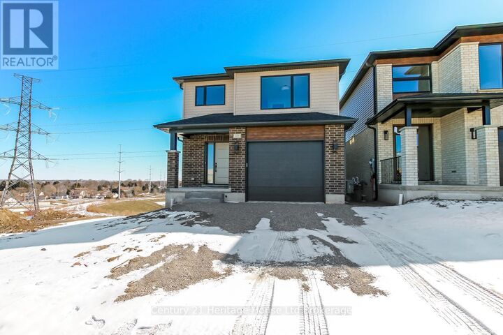 Property Photo:  323 Anderson Street  ON N4S 0G6 