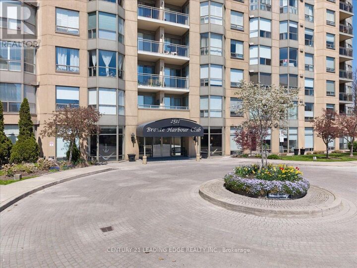 Property Photo:  2511 Lakeshore Road West 719  ON L6L 6L9 