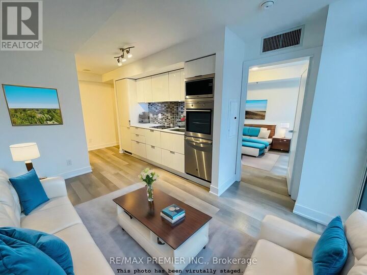 Property Photo:  318 Richmond Street West 708  ON M5V 0B4 