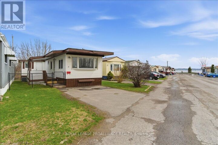 Property Photo:  311 Dundas Street East 47  ON K8V 3E5 