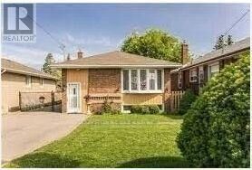 Property Photo:  62 Lombardy Crescent Bsmt  ON M1K 4N9 
