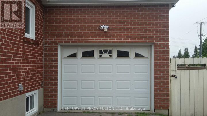 Property Photo:  66 Acton Avenue  ON M3H 4H1 