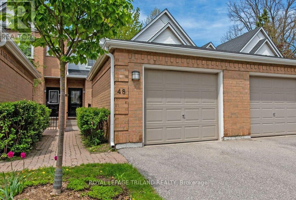 Property Photo:  1570 Richmond Street 48  ON N6G 4W2 