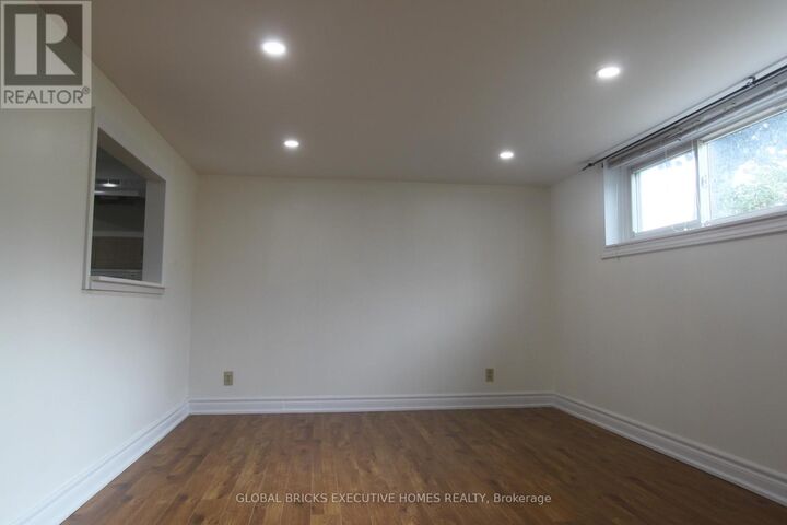 Property Photo:  3653 Anniversary (Lower) Road  ON L5C 2G2 