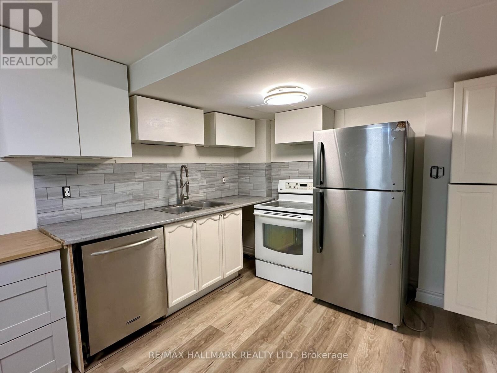 Property Photo:  83 Red River Crescent Bsmt  ON L3X 2R5 