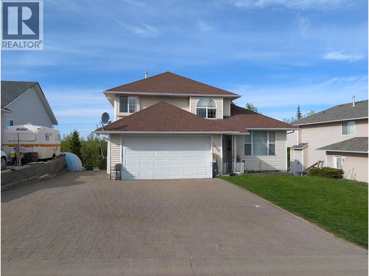 Property Photo:  3259 Vista View Road  BC V2N 6R7 