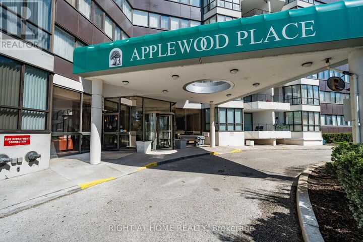 Property Photo:  1333 Bloor Street 1107  ON L4Y 3T6 