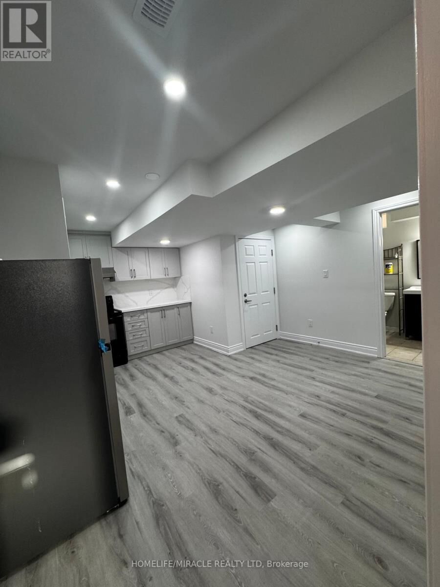 Property Photo:  46 Meadowlark Drive  ON L7G 6N5 