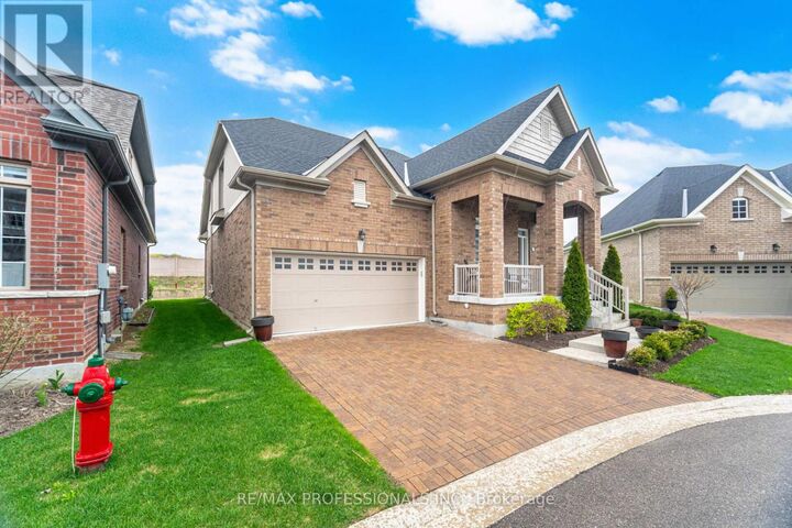 Property Photo:  40 Bluestone Crescent  ON L6R 4B8 