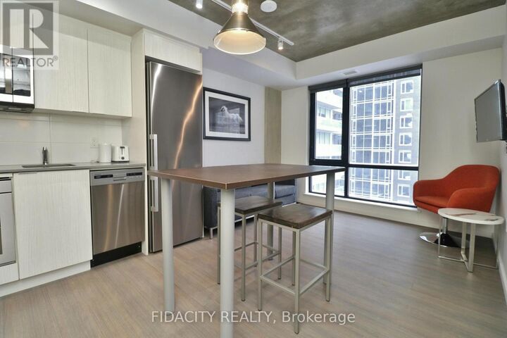 Property Photo:  105 Champagne Avenue South 919  ON K1S 5E5 