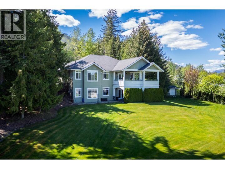 1446 Huckleberry Drive — photo 1