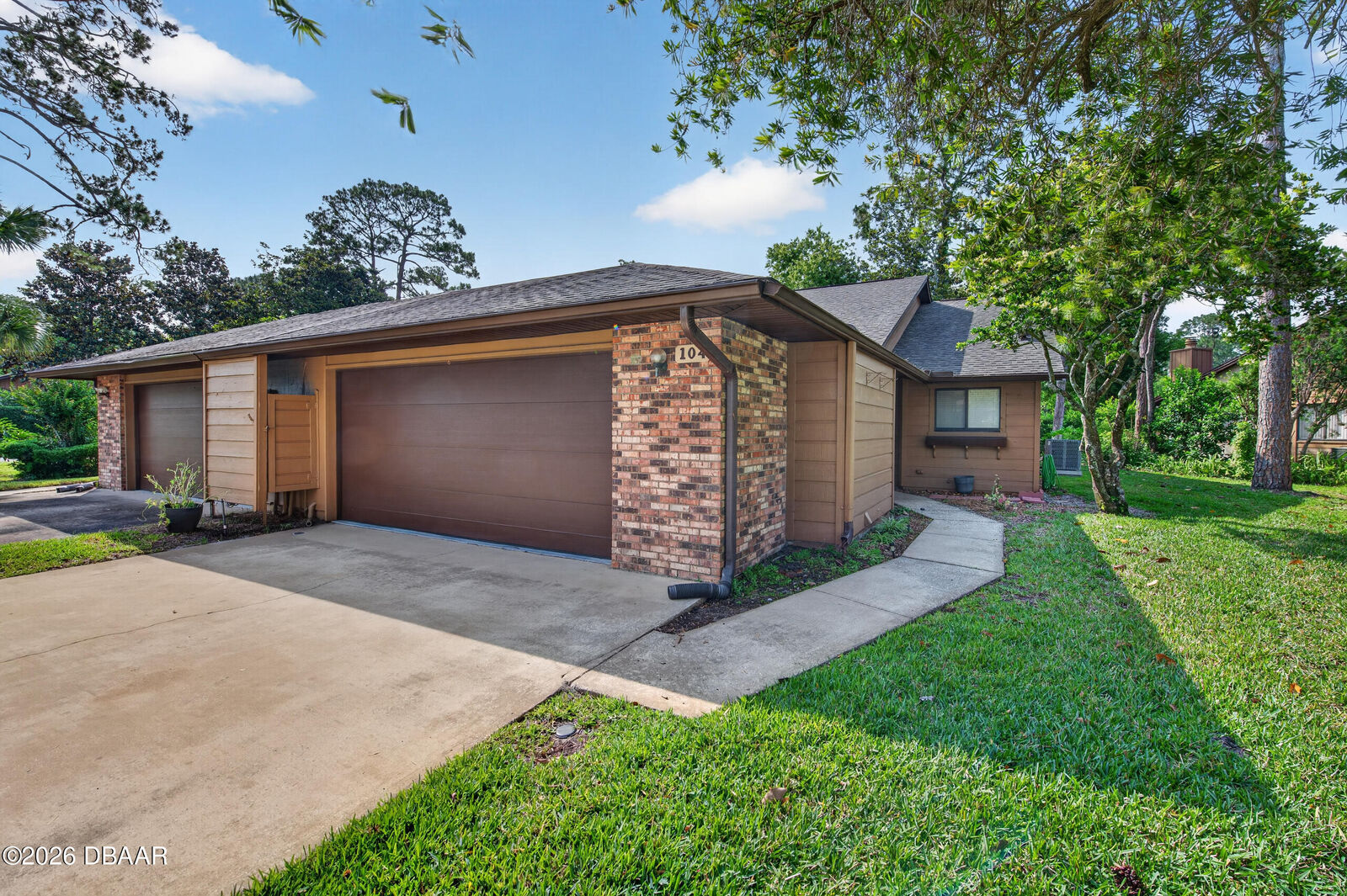 Property Photo:  104 Horseshoe Trail  FL 32174 