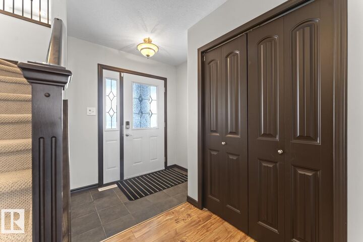 Property Photo:  2609 Lake Avenue  AB T9M 0A1 