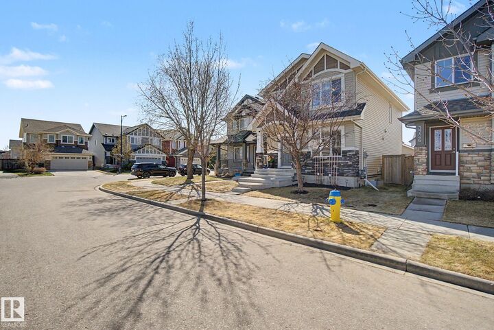 Property Photo:  3724 Alexander Crescent SW  AB T6W 0W7 